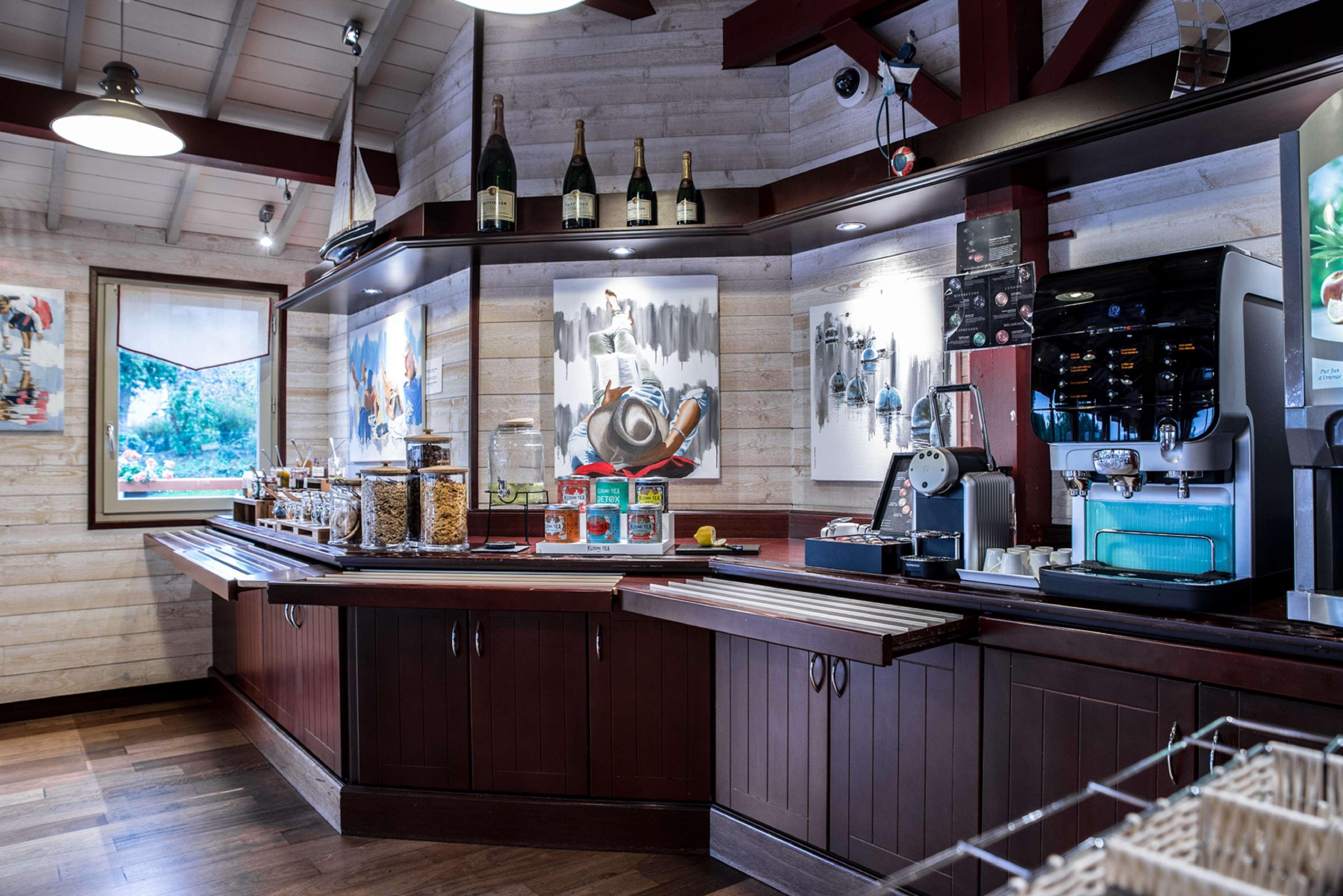 Kyriad Saint-Malo Dinard La Richardais Exterior photo